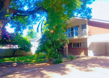 Lovelynn's Guest House